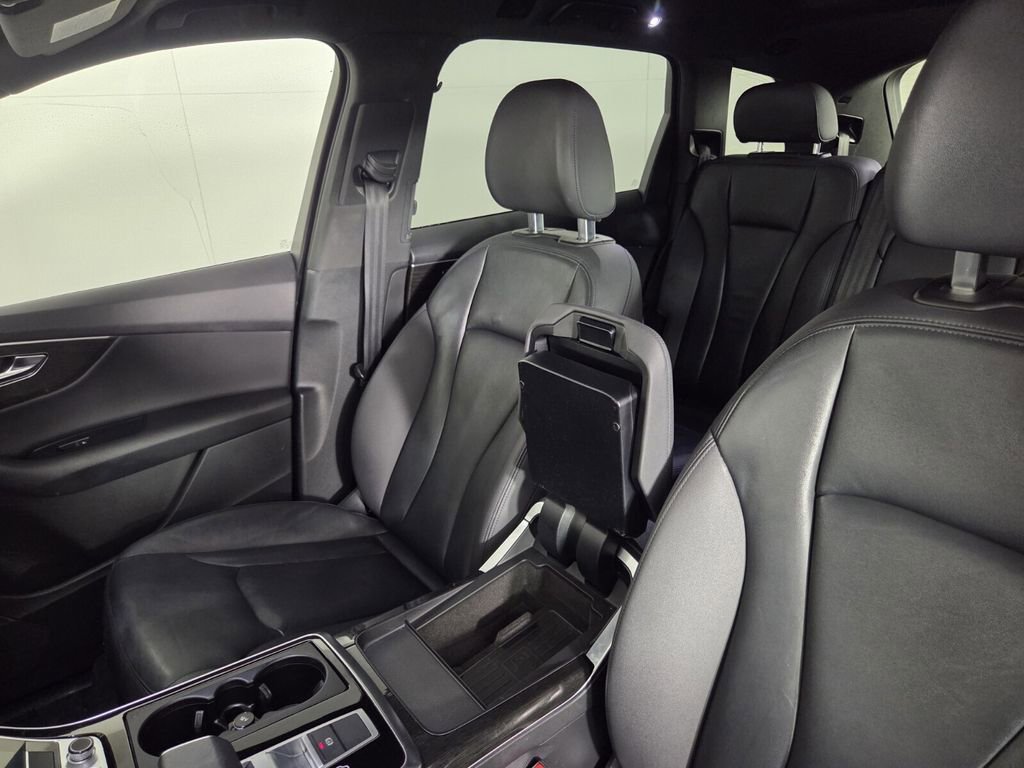 Used 2021 Audi Q7 2.0T Premium w/ Convenience Package AWD/4WD image 19