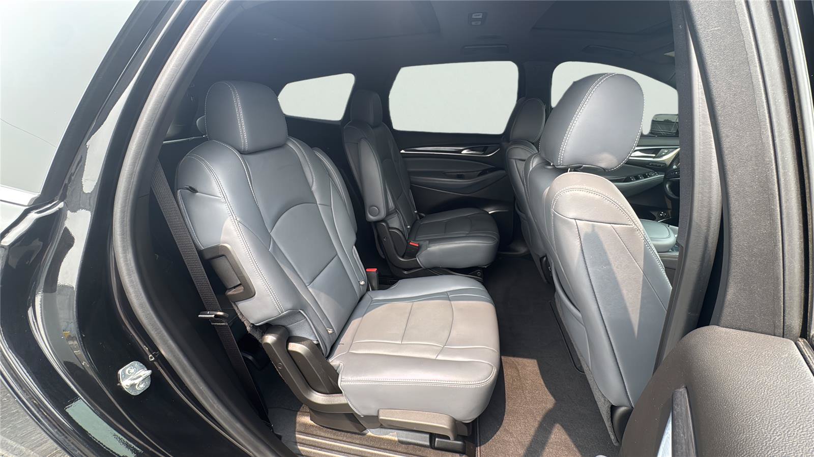 Used 2023 Buick Enclave Premium w/ Experience Buick Package FWD image 22