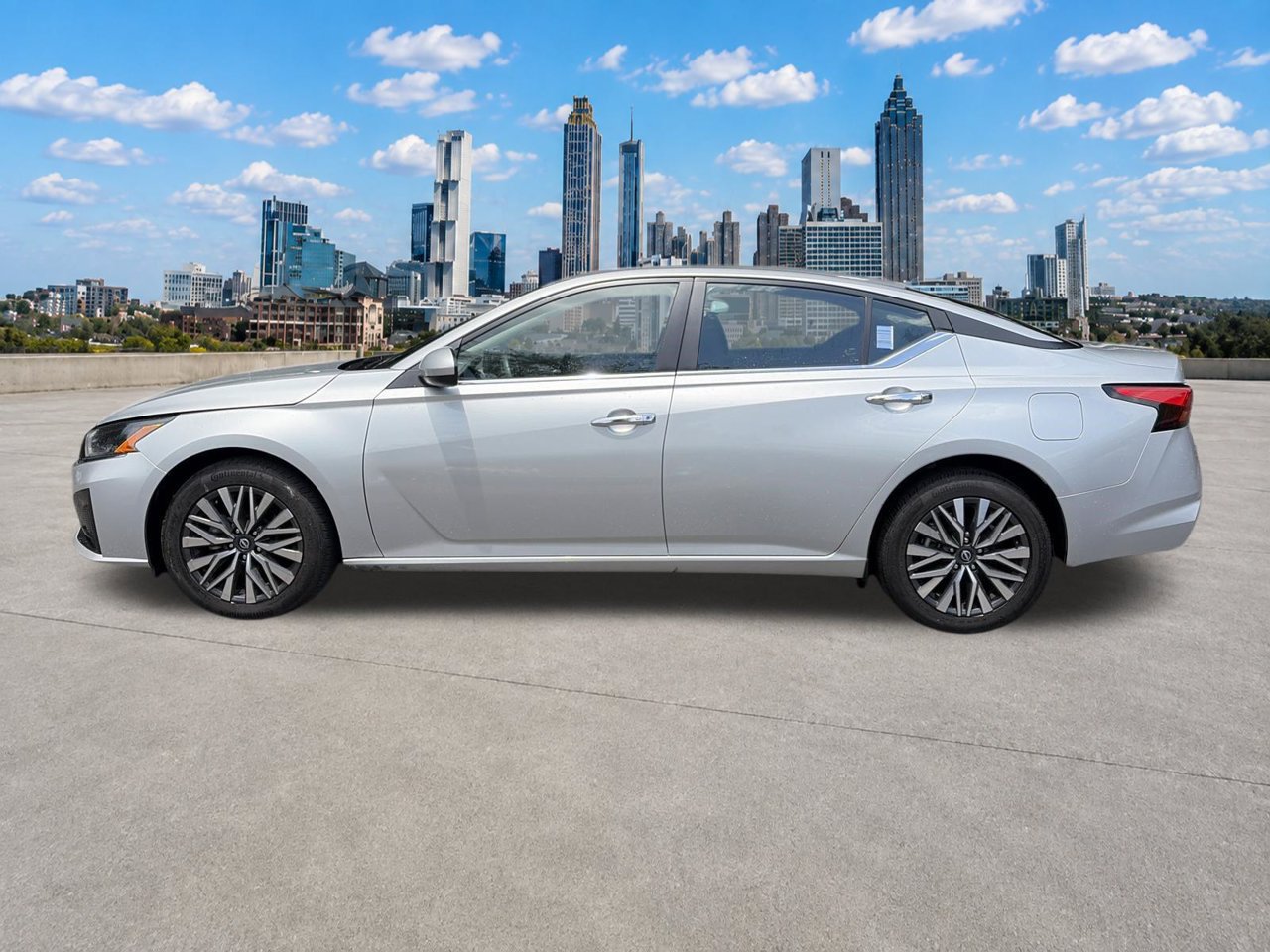 Used 2024 Nissan Altima 2.5 SV w/ SV Premium Package AWD/4WD image 24