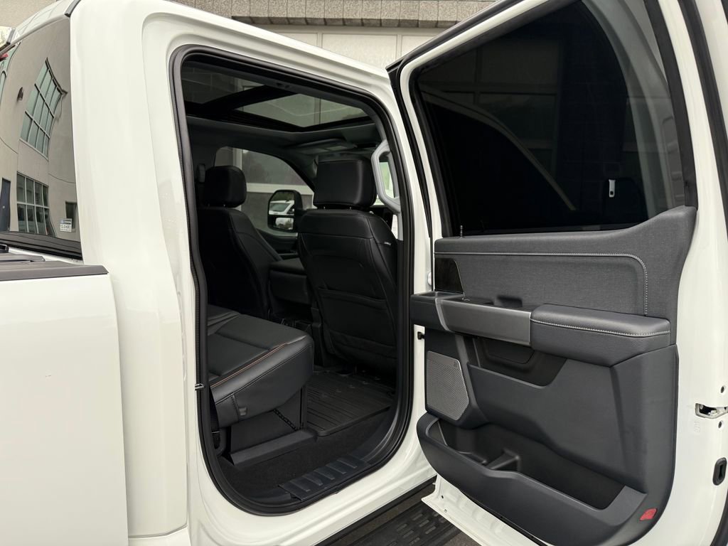 Used 2026 Ford F350 Lariat w/ Black Appearance Package AWD/4WD image 29