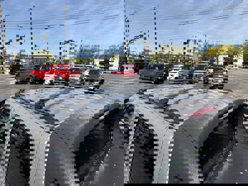 Used 2004 Chevrolet Avalanche 2WD image 16