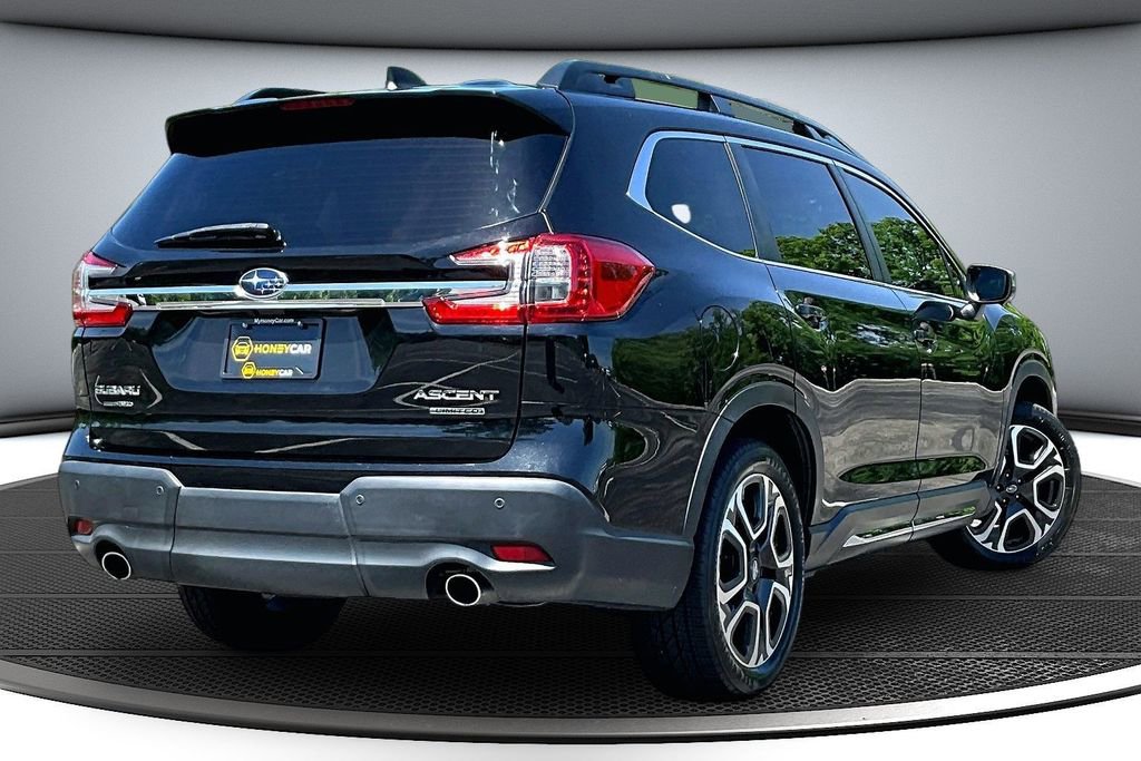Used 2023 Subaru Ascent Limited w/ Technology Package AWD/4WD image 6