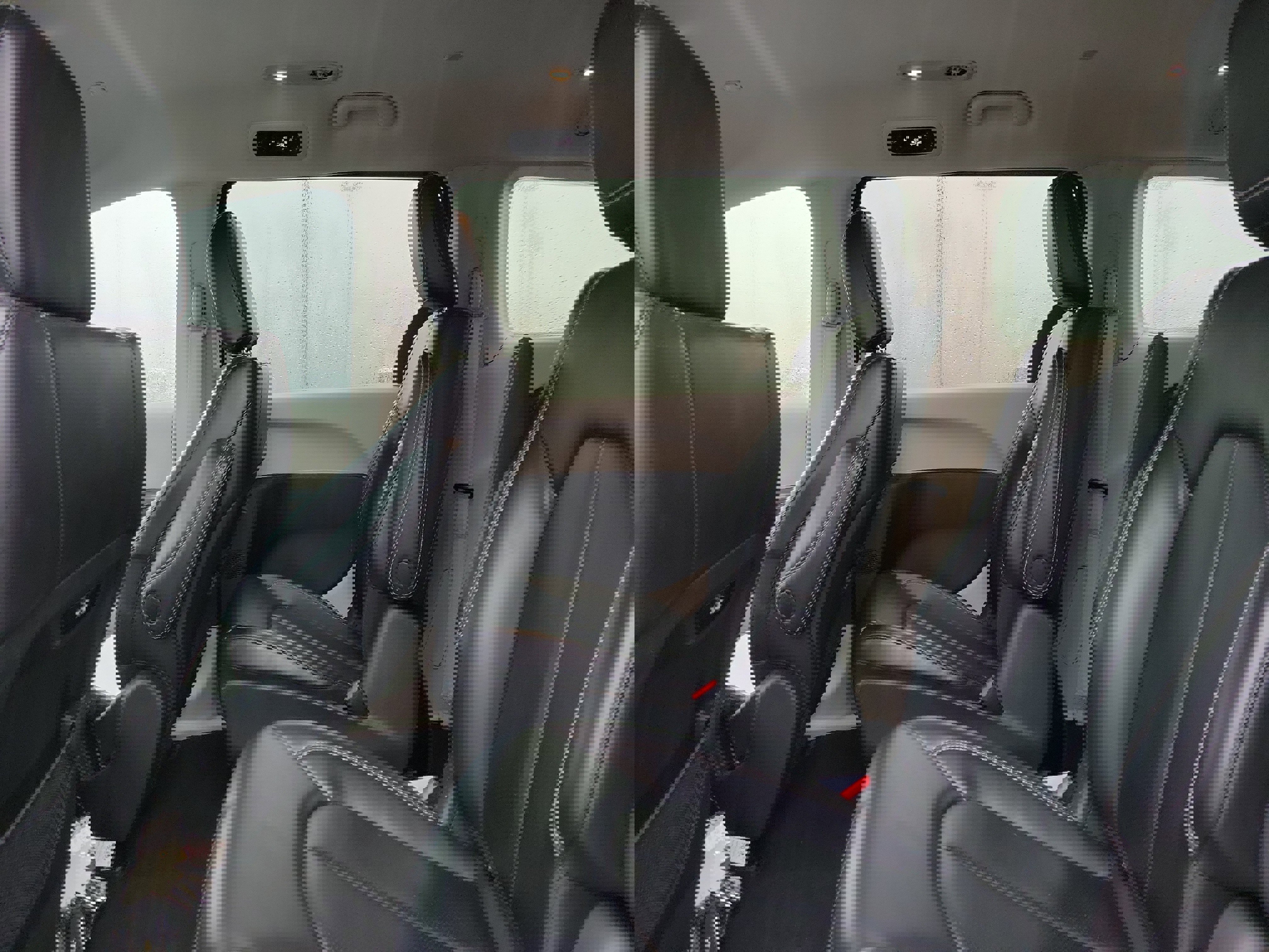 Used 2023 Chrysler Pacifica Touring-L image 11