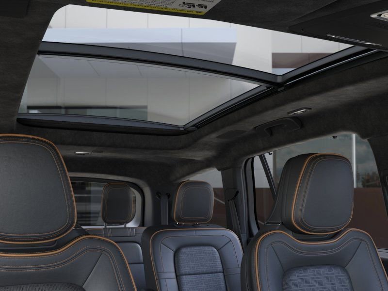 New 2025 Lincoln Aviator Black Label w/ Jet Appearance Package AWD/4WD image 22