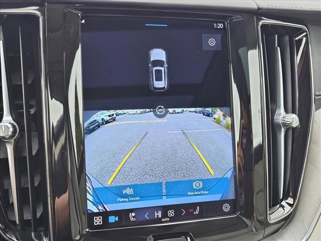 Used 2023 Volvo XC60 B5 Ultimate image 23