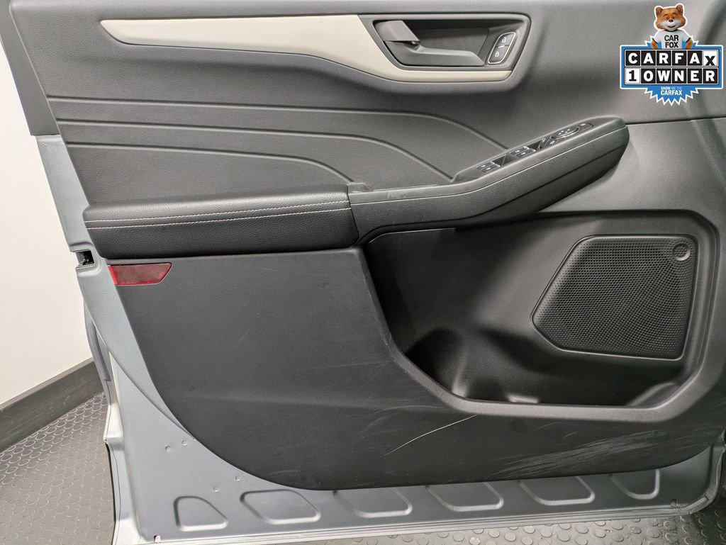 Used 2022 Ford Escape SE AWD/4WD image 9