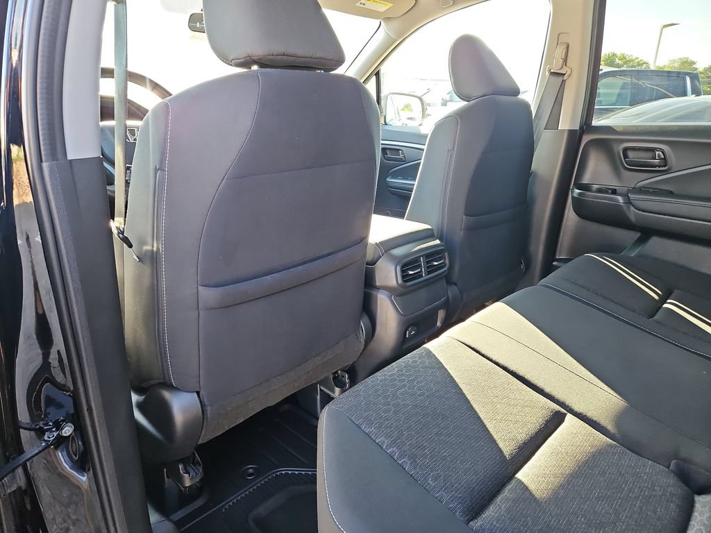 Used 2025 Honda Ridgeline Sport image 14
