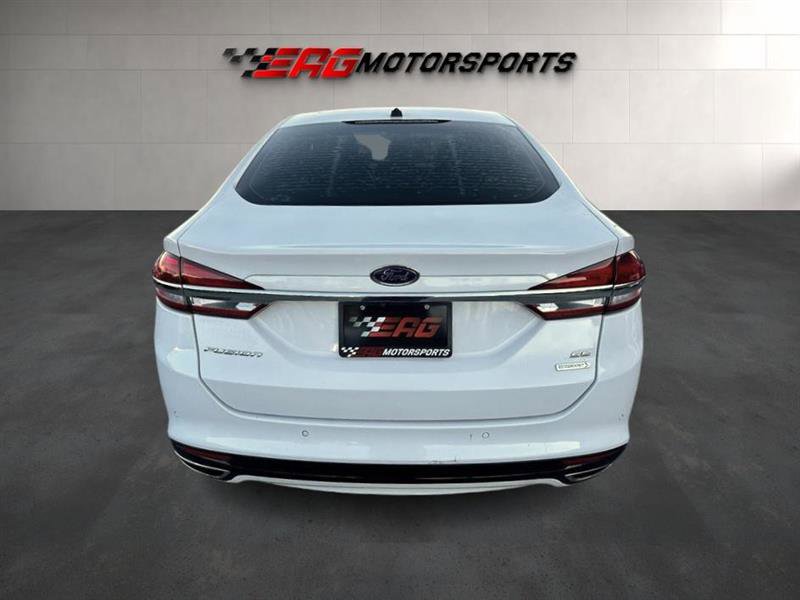Used 2017 Ford Fusion SE w/ Fusion SE Technology Package image 6