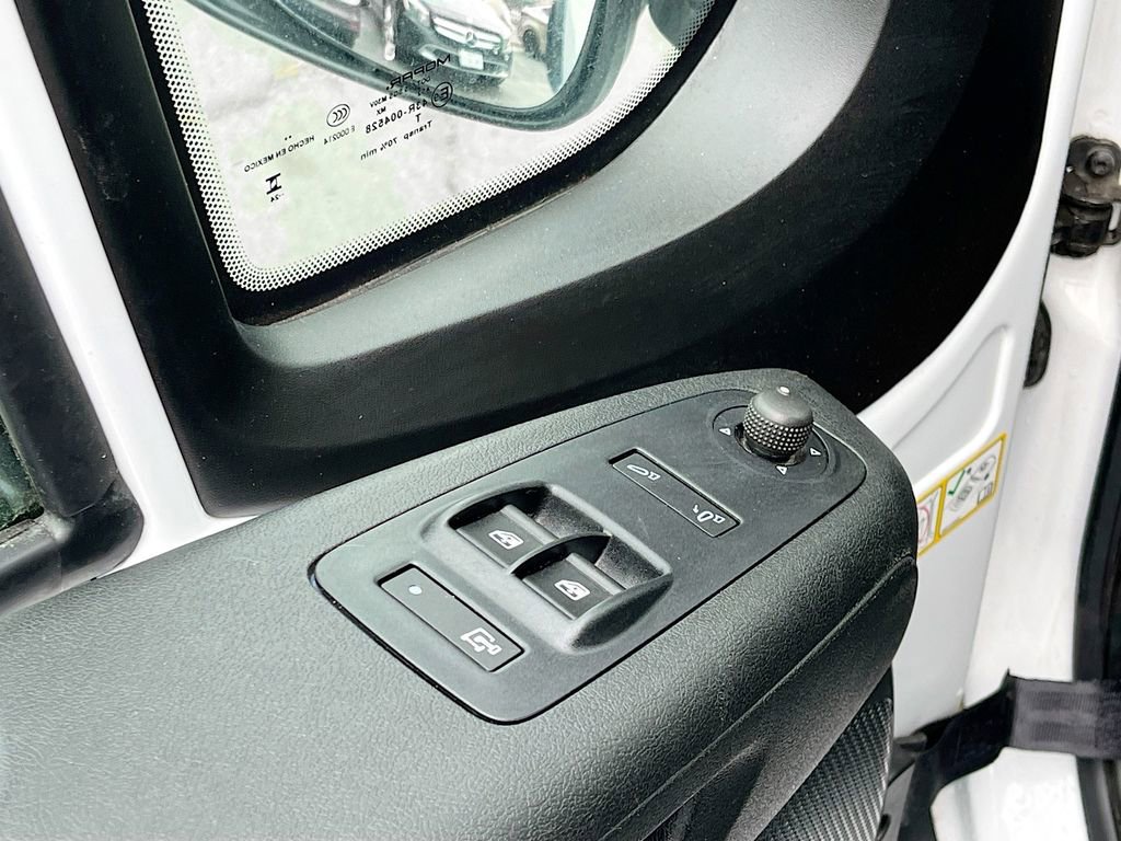 Used 2024 RAM ProMaster 2500 w/ Convenience Group image 16