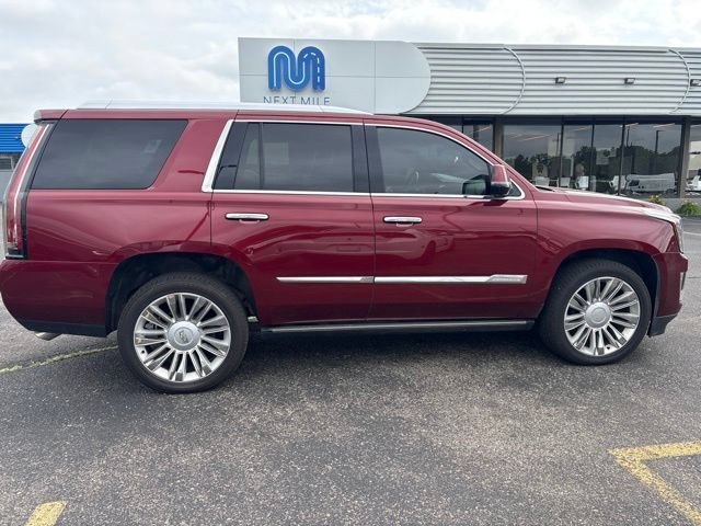 Used 2016 Cadillac Escalade Platinum AWD/4WD image 6