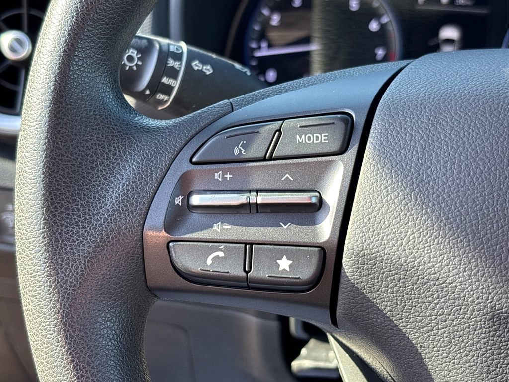 Certified 2023 Hyundai Kona SEL AWD/4WD image 23