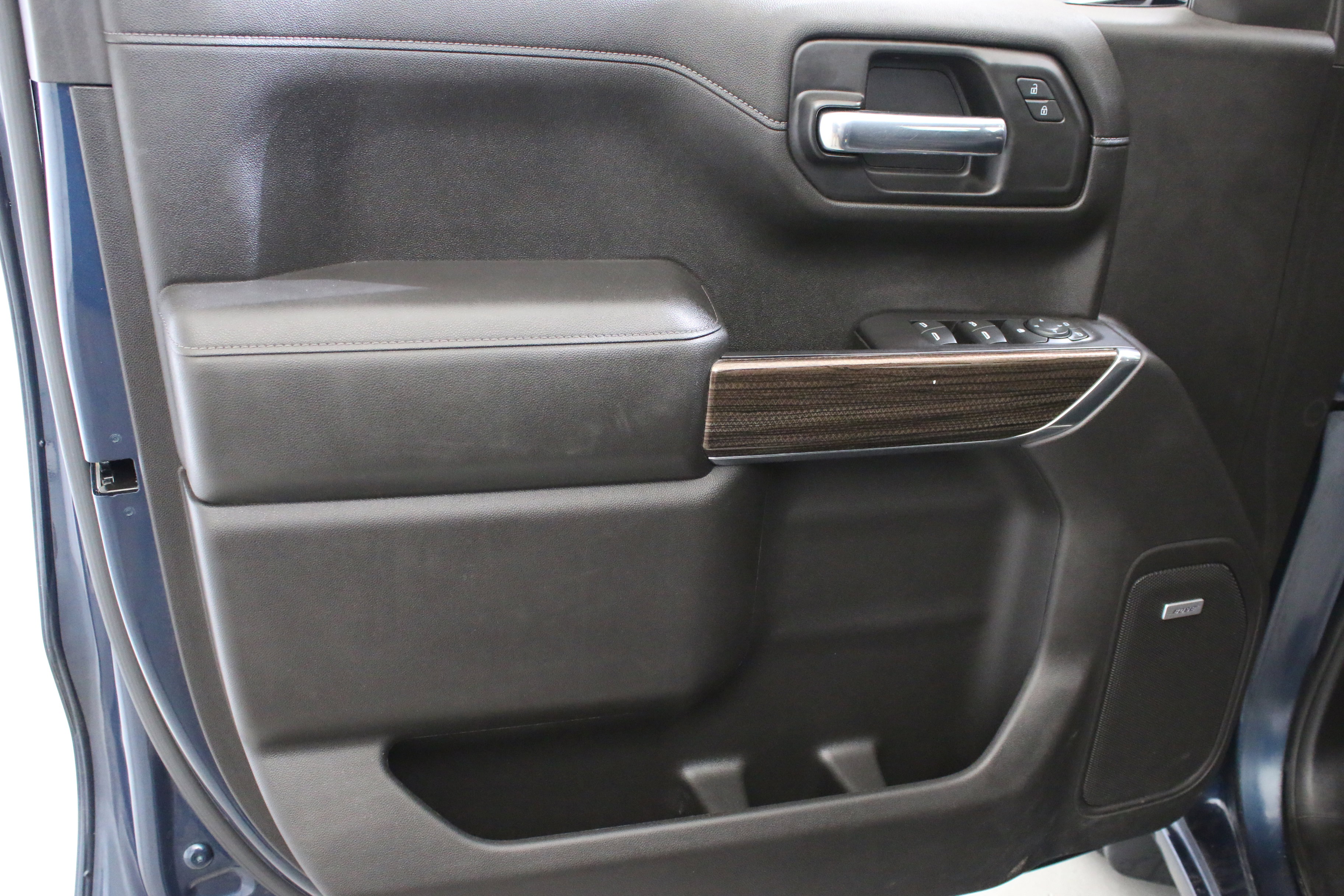 Used 2020 Chevrolet Silverado 1500 RST image 22