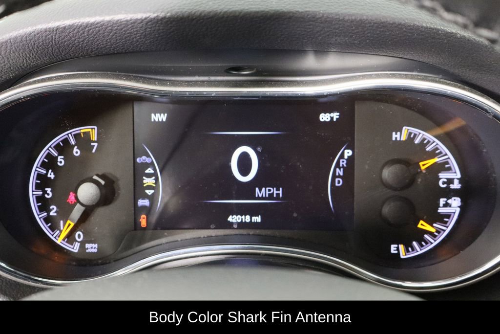 Used 2020 Jeep Grand Cherokee Altitude image 10