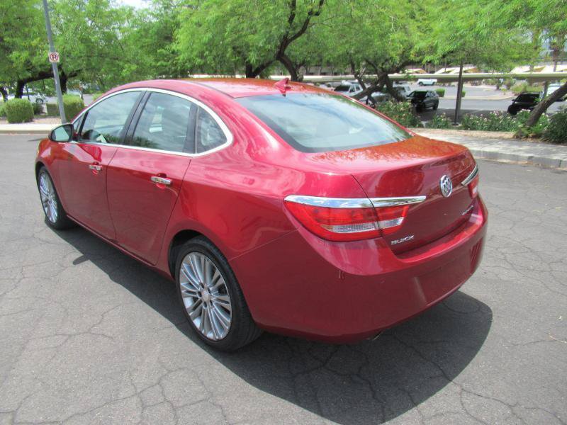 Used 2012 Buick Verano Leather FWD image 2