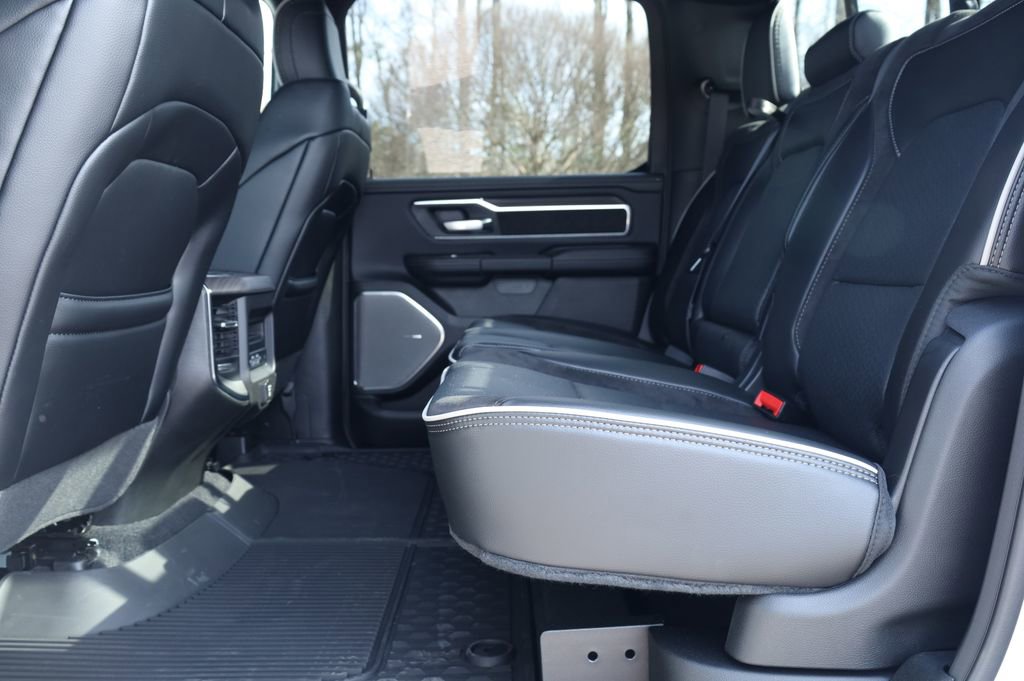 Used 2026 RAM 1500 Laramie w/ Night Edition image 32