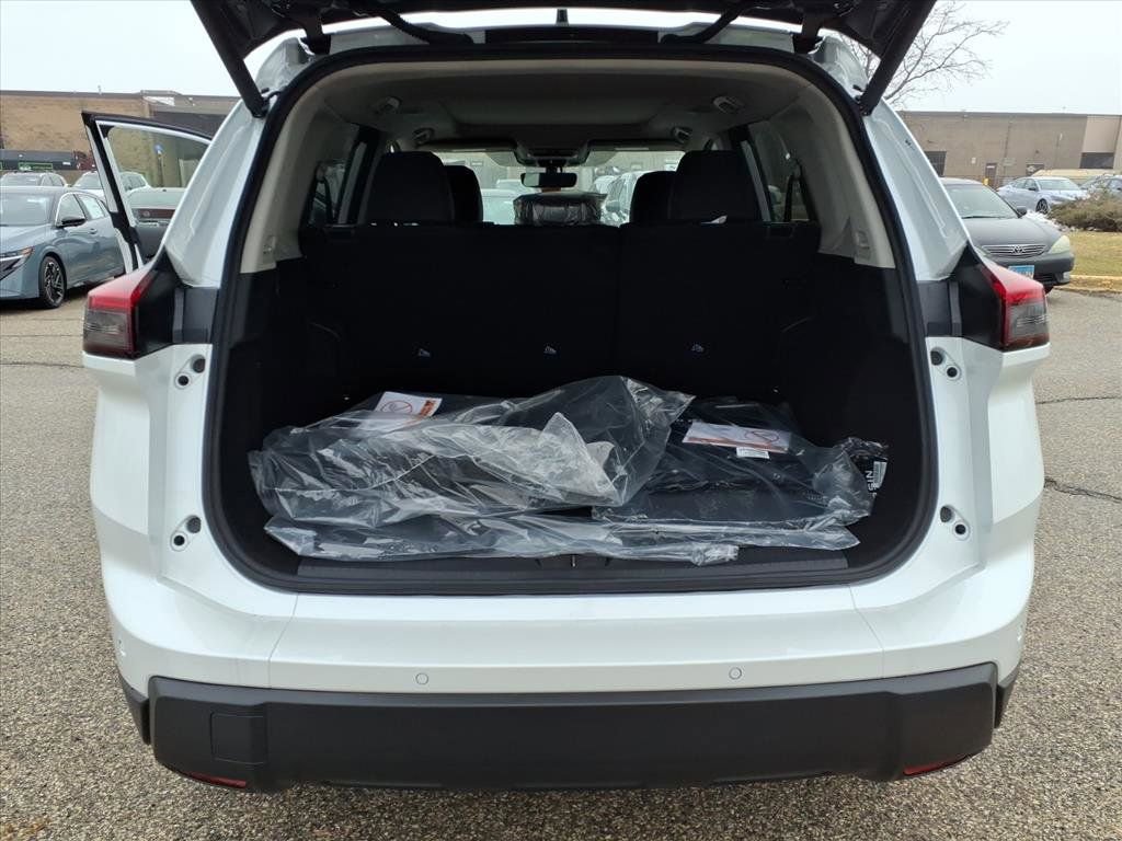 New 2026 Nissan Rogue SV image 31