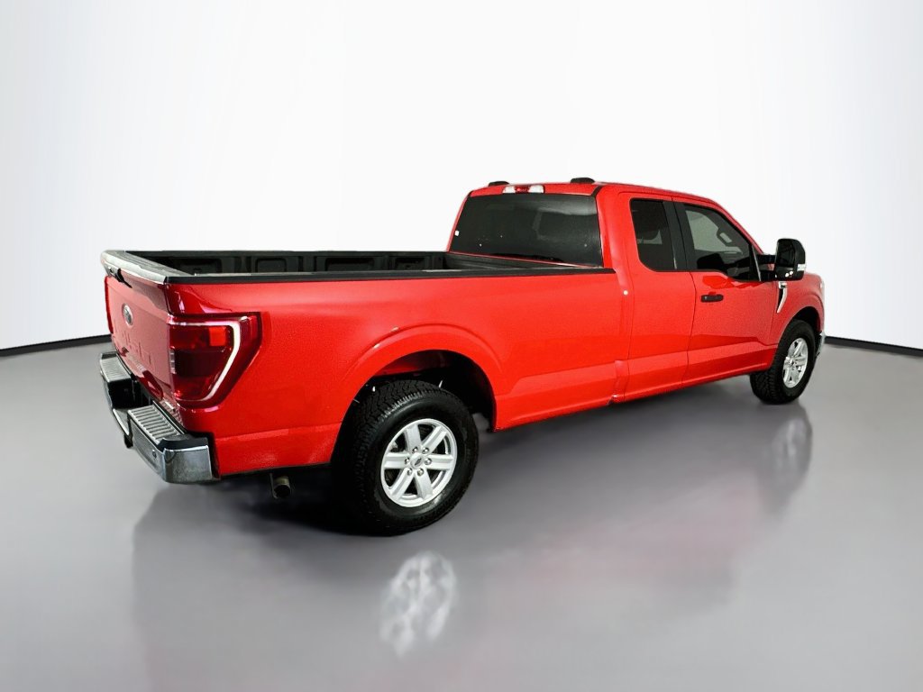 Used 2022 Ford F150 XLT w/ Trailer Tow Package RWD image 7