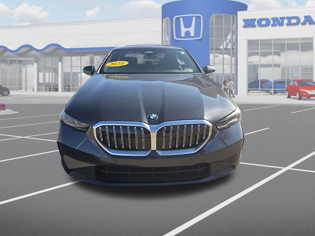 Used 2024 BMW 530i xDrive w/ Premium Package image 3