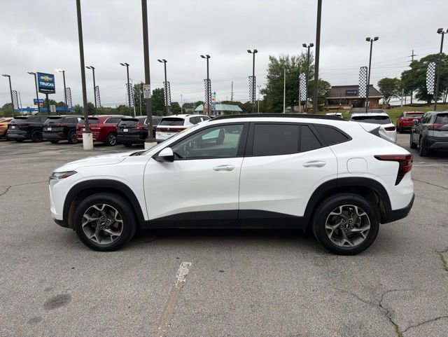 Used 2024 Chevrolet Trax LT w/ Driver Confidence Package FWD image 6