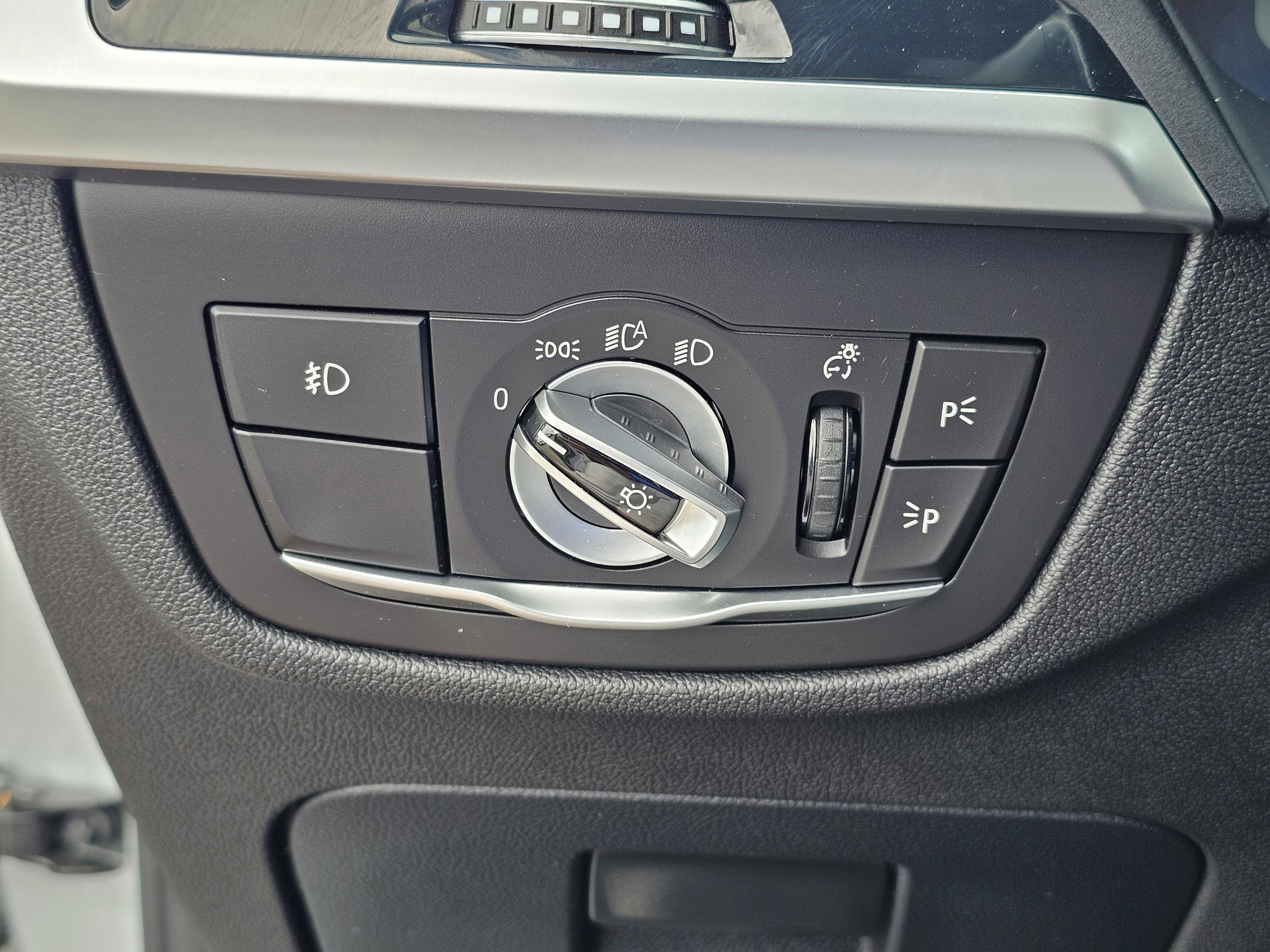 Used 2020 BMW X3 xDrive30i w/ Premium Package image 19