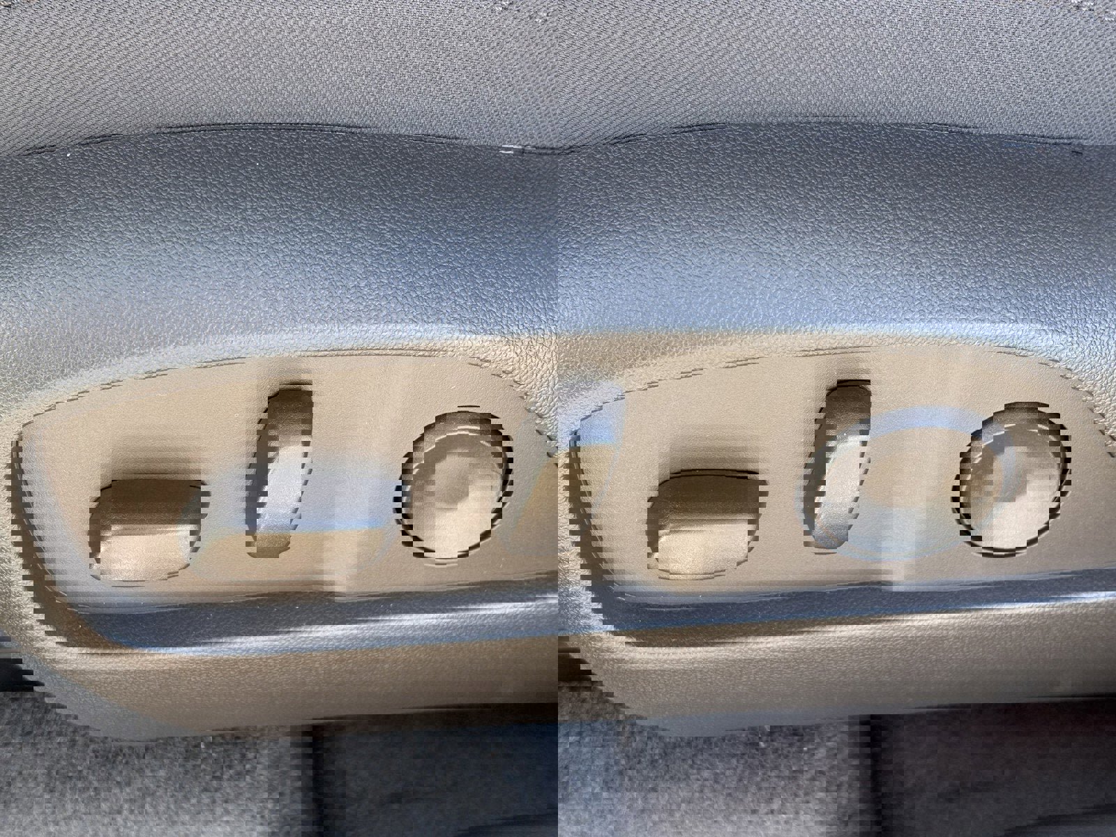 New 2026 GMC Terrain Denali w/ LPO, Floor Liner Package image 23