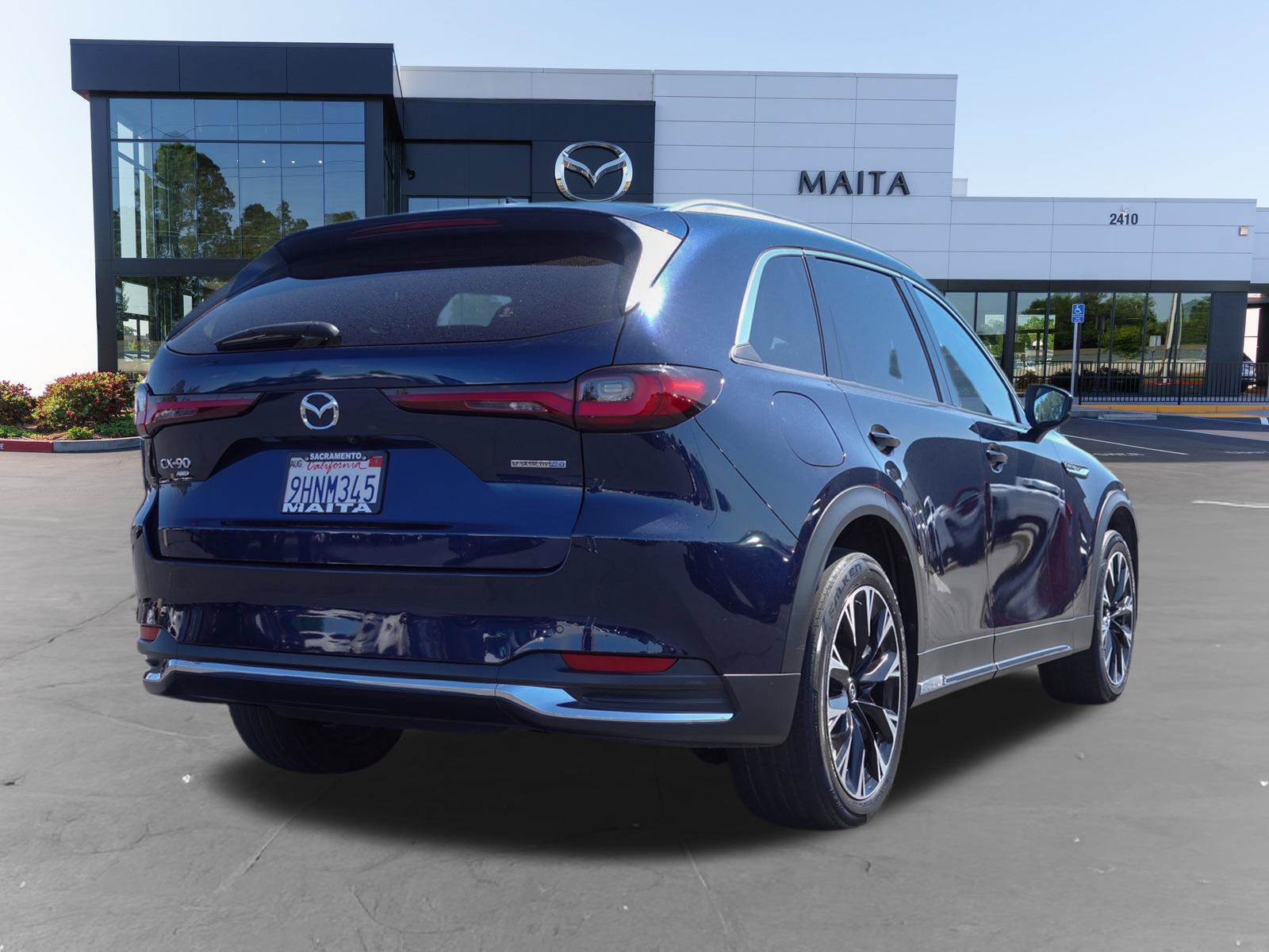Certified 2024 MAZDA CX-90 Plug-In Hybrid w/ Premium Plus AWD/4WD image 4