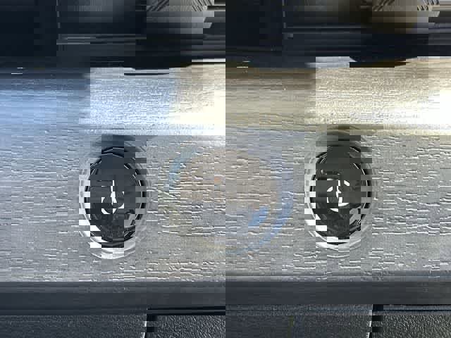 Used 2023 Nissan Ariya AWD image 10