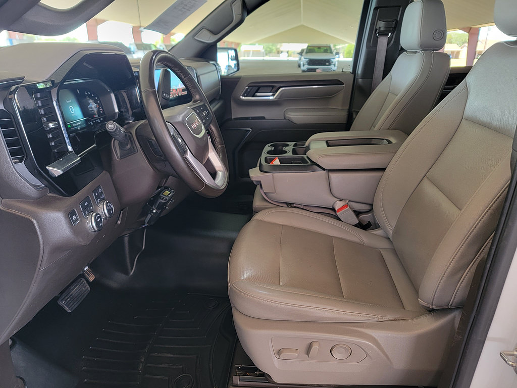 Used 2024 GMC Sierra 1500 SLT AWD/4WD image 2