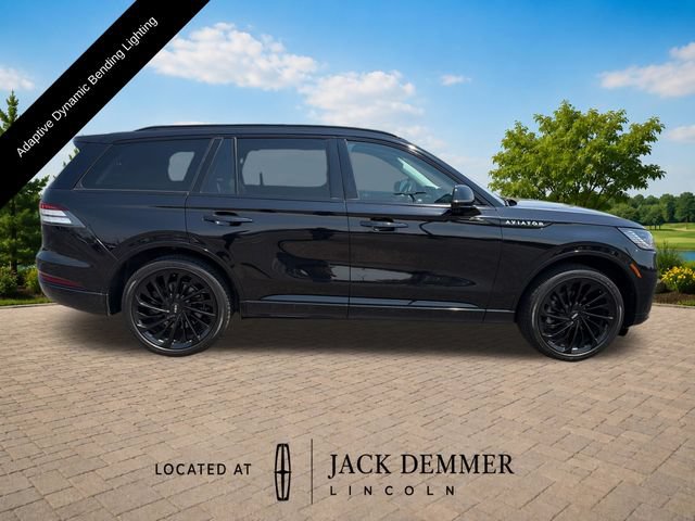 Certified 2025 Lincoln Aviator Reserve w/ Jet Appearance Package AWD/4WD image 9