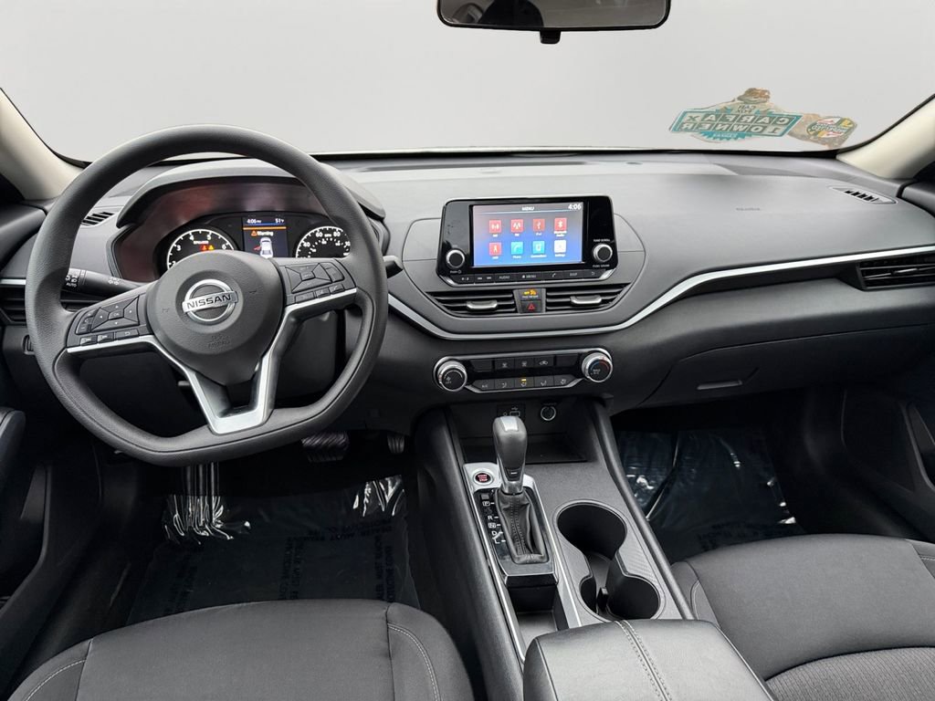 Used 2022 Nissan Altima 2.5 S FWD image 16
