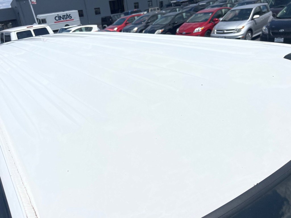 Used 2018 Chevrolet Express 3500 w/ Driver Convenience Package image 9