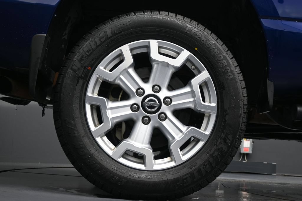 Used 2022 Nissan Titan SV w/ SV Convenience Package AWD/4WD image 9