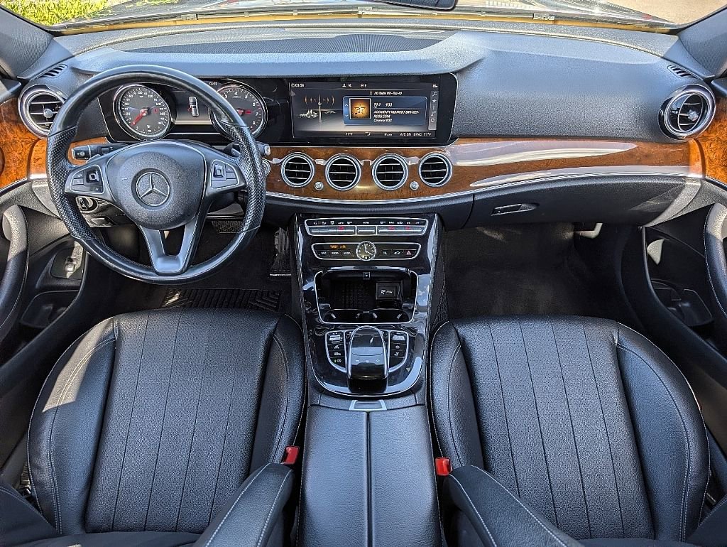 Used 2018 Mercedes-Benz E 400 4MATIC Wagon image 21