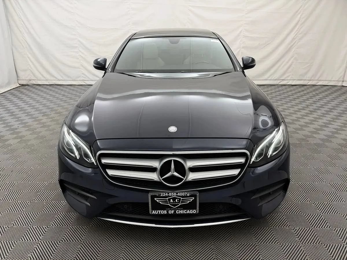 Used 2017 Mercedes-Benz E 300 4MATIC image 3
