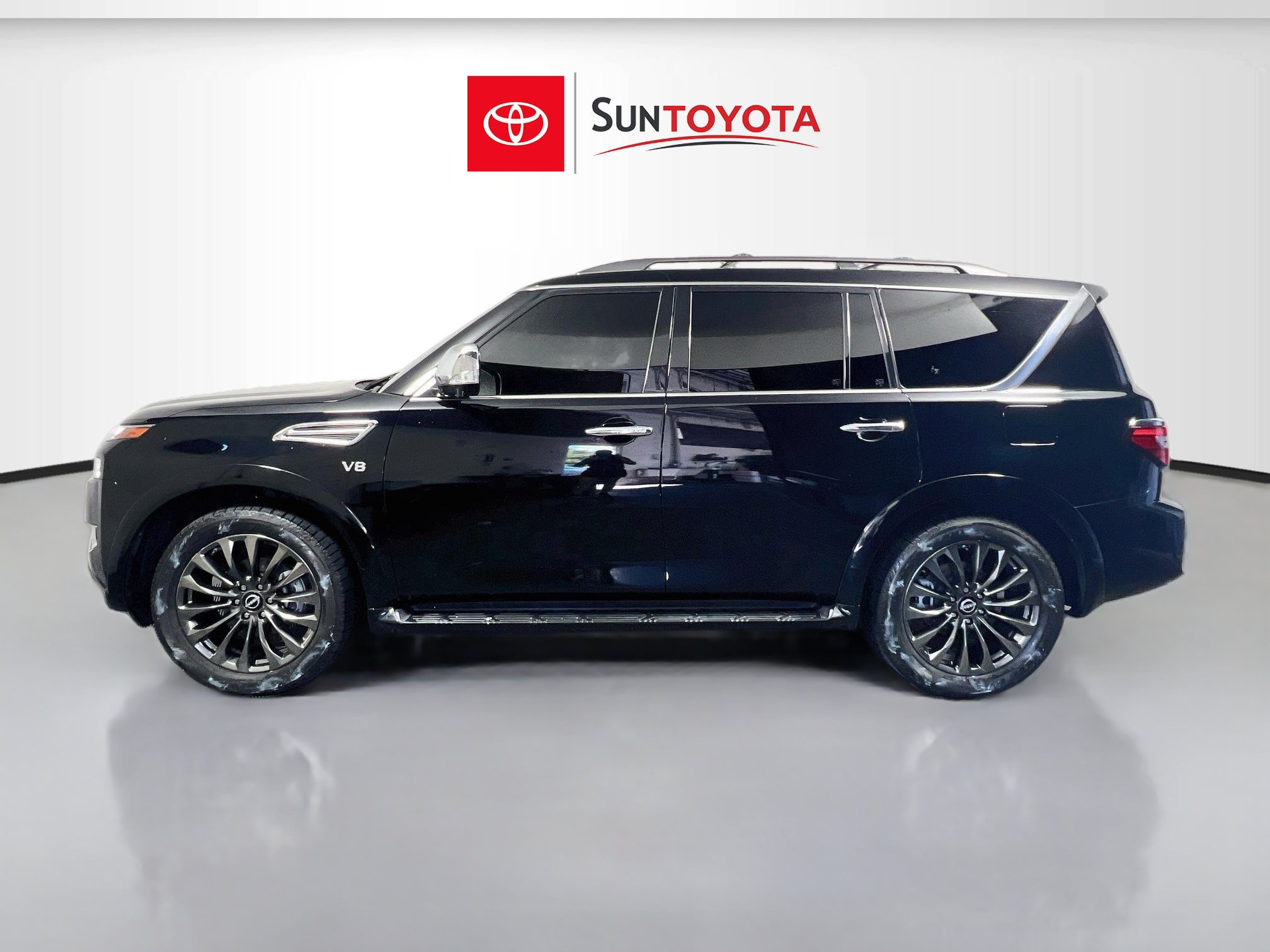 Used 2021 Nissan Armada Platinum w/ Captain's Chairs Package RWD image 7