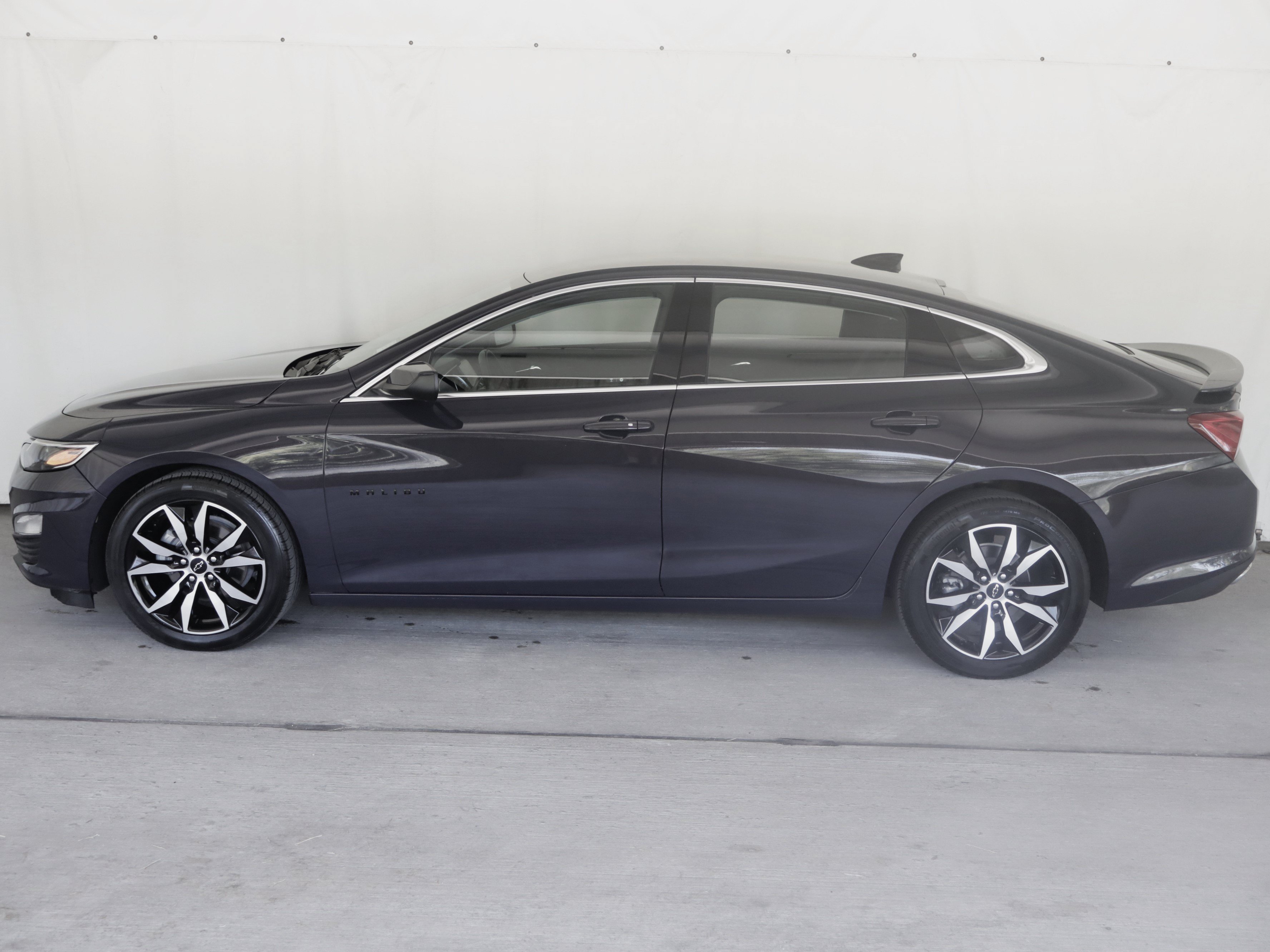 Used 2025 Chevrolet Malibu RS FWD image 22