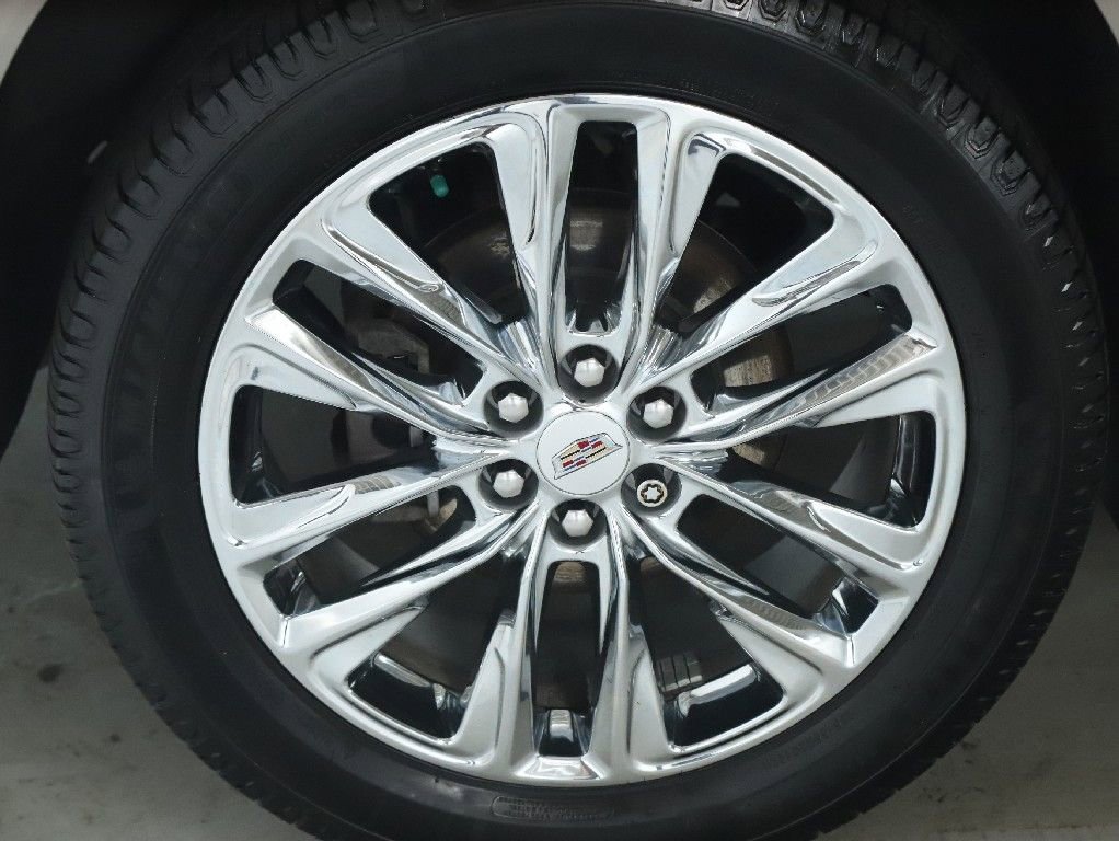 Used 2023 Cadillac XT6 Premium Luxury w/ Technology Package image 12