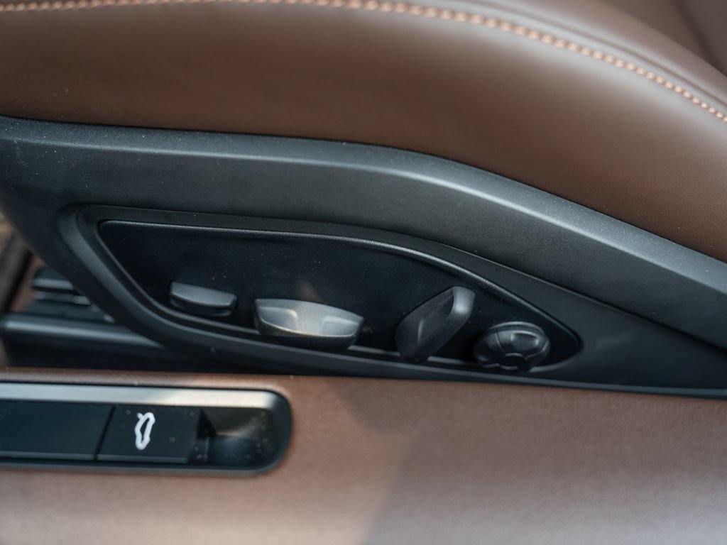 Used 2025 Porsche 911 GTS image 21