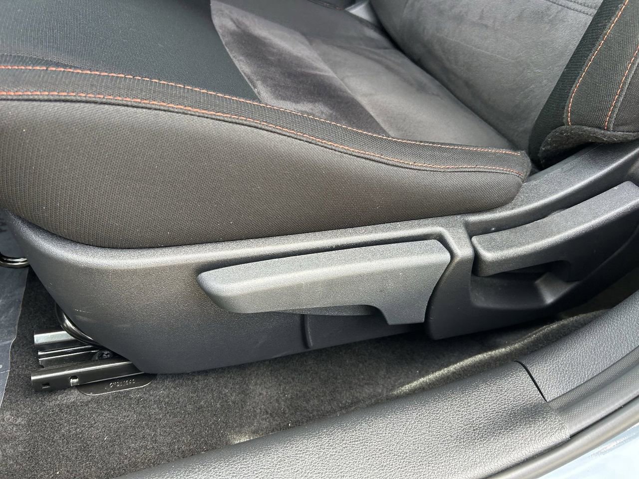 Certified 2025 Nissan Sentra SR image 28