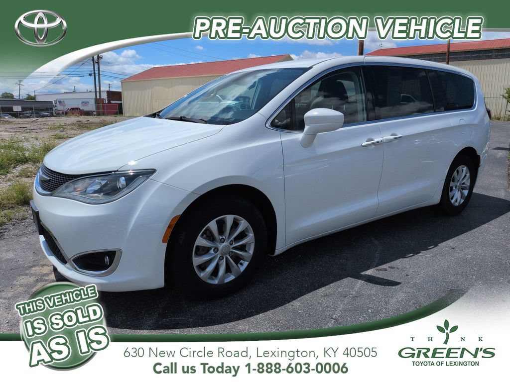 Used 2018 Chrysler Pacifica Touring Plus FWD image 1
