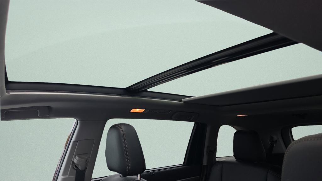 Used 2019 Toyota Highlander Limited Platinum image 17