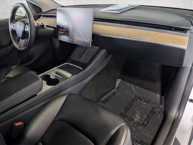 Used 2021 Tesla Model Y Long Range AWD/4WD image 22
