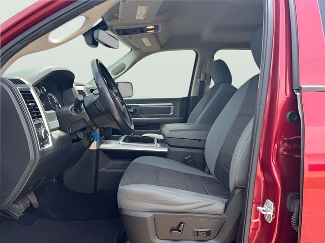 Used 2014 RAM 1500 Lone Star AWD/4WD image 14