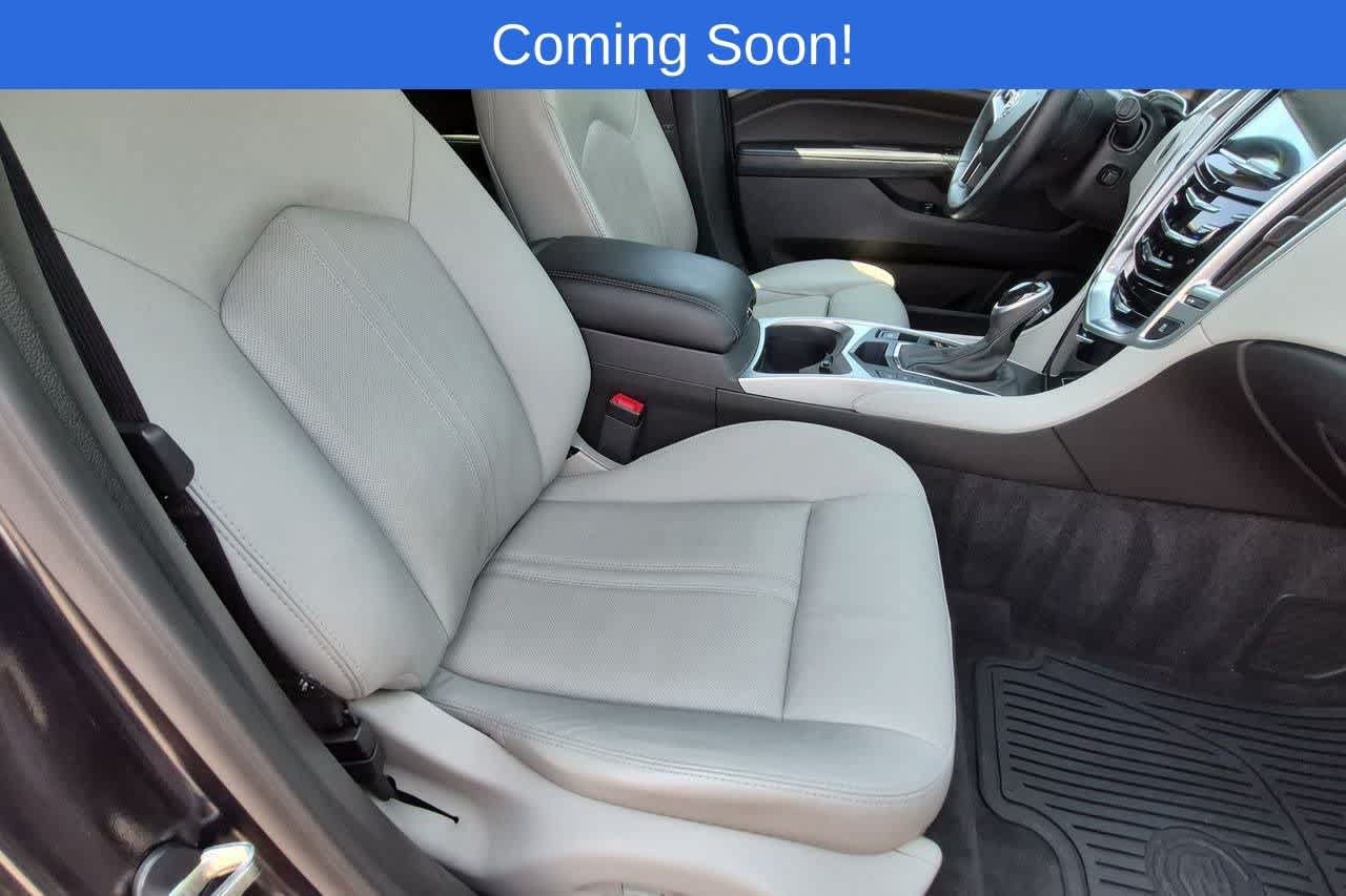 Used 2015 Cadillac SRX Luxury w/ Driver Awareness Package AWD/4WD image 22
