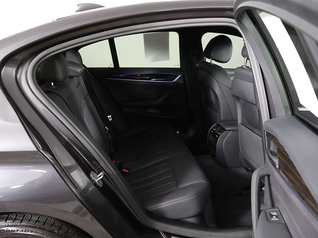 Used 2021 BMW 530i xDrive AWD/4WD image 30