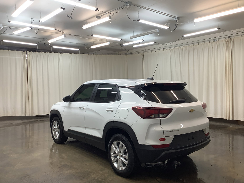 Used 2022 Chevrolet TrailBlazer LS FWD image 9