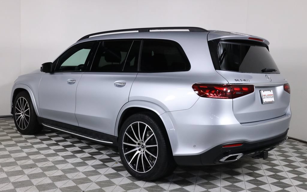 Used 2025 Mercedes-Benz GLS 450 4MATIC image 4