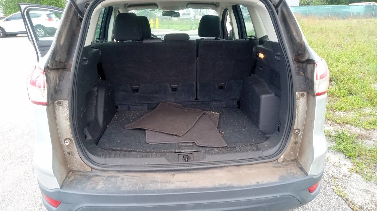 Used 2015 Ford Escape S image 32