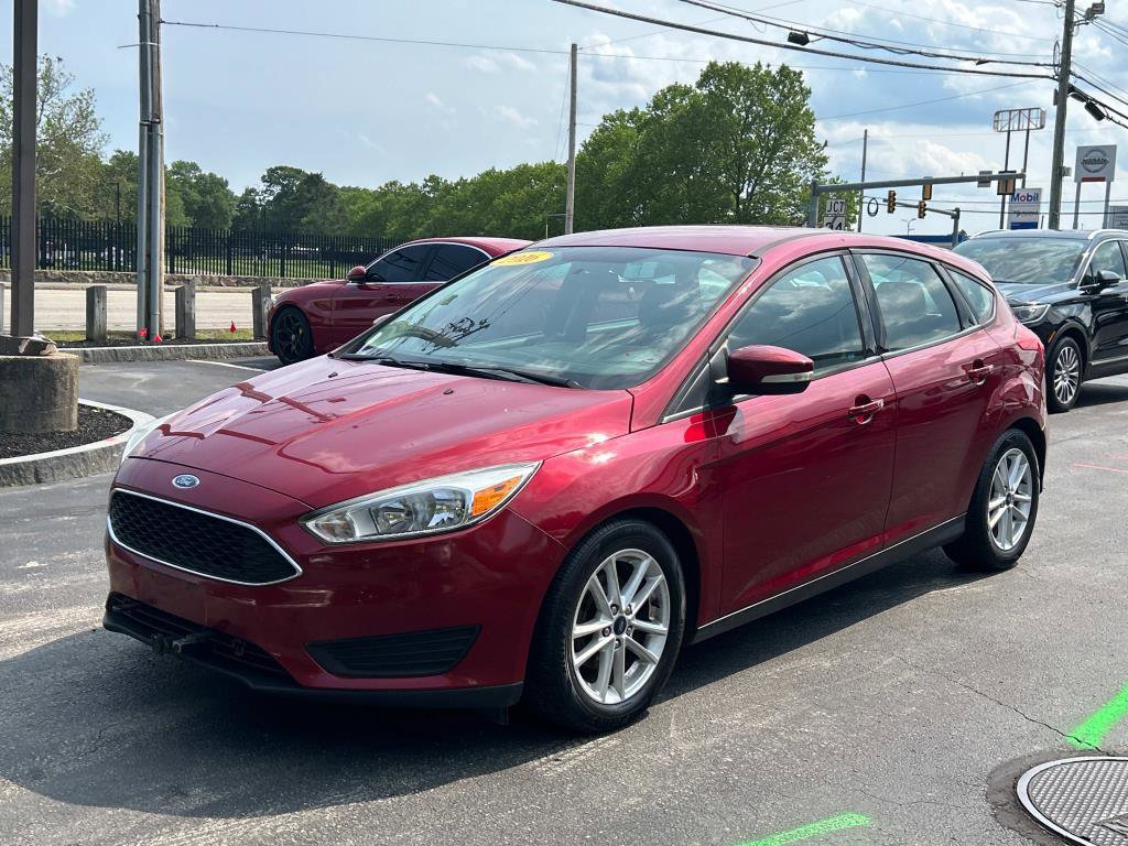 Used 2016 Ford Focus SE w/ SE Power Seat Package image 6