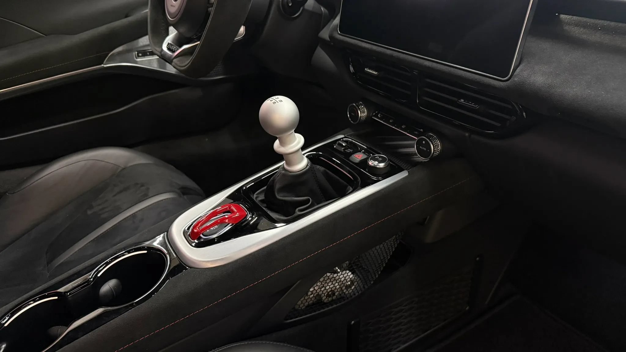 Used 2025 Lotus Emira RWD image 19